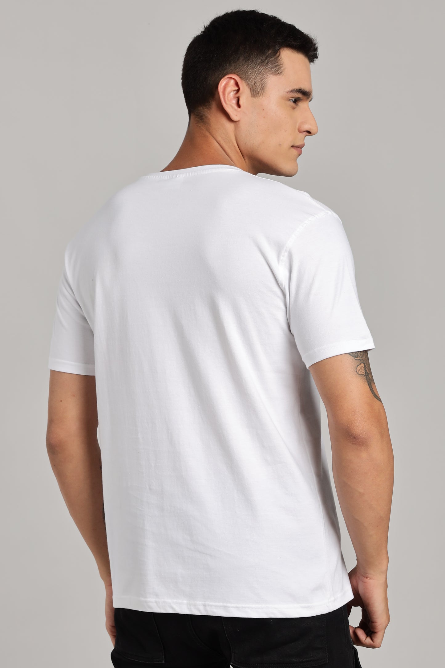 Lost in The Woods - White Cotton Printed T-Shirt