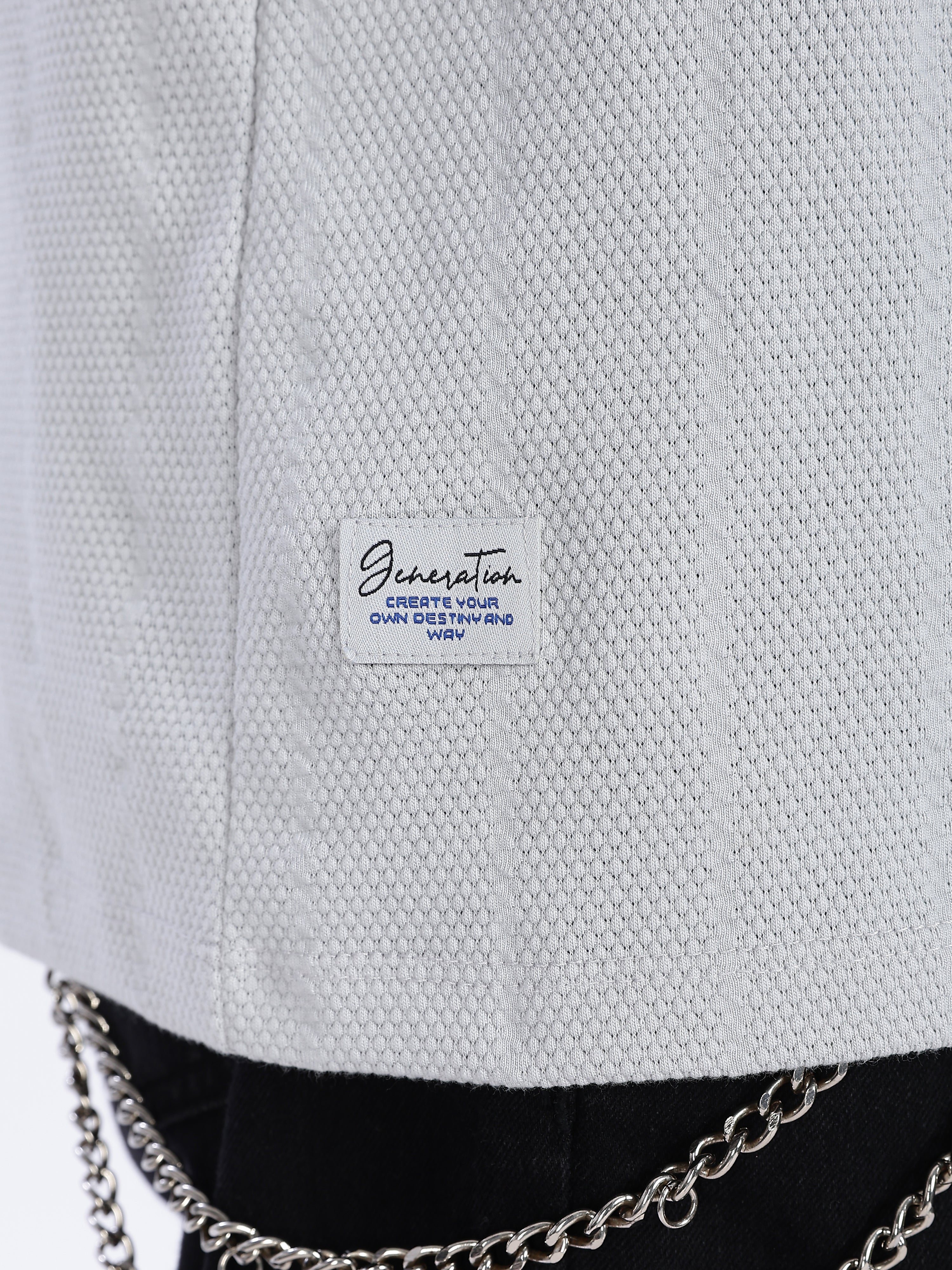 Men's Find Peace Graphic Printed with Woven Stickers Drop Shoulder T-shirt