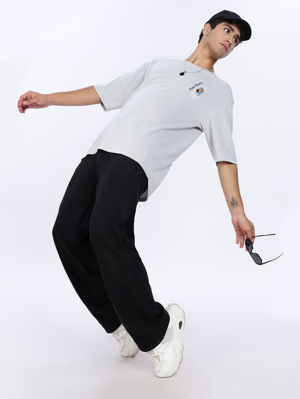 Find Peace Graphic printed Drop Shoulder Tee