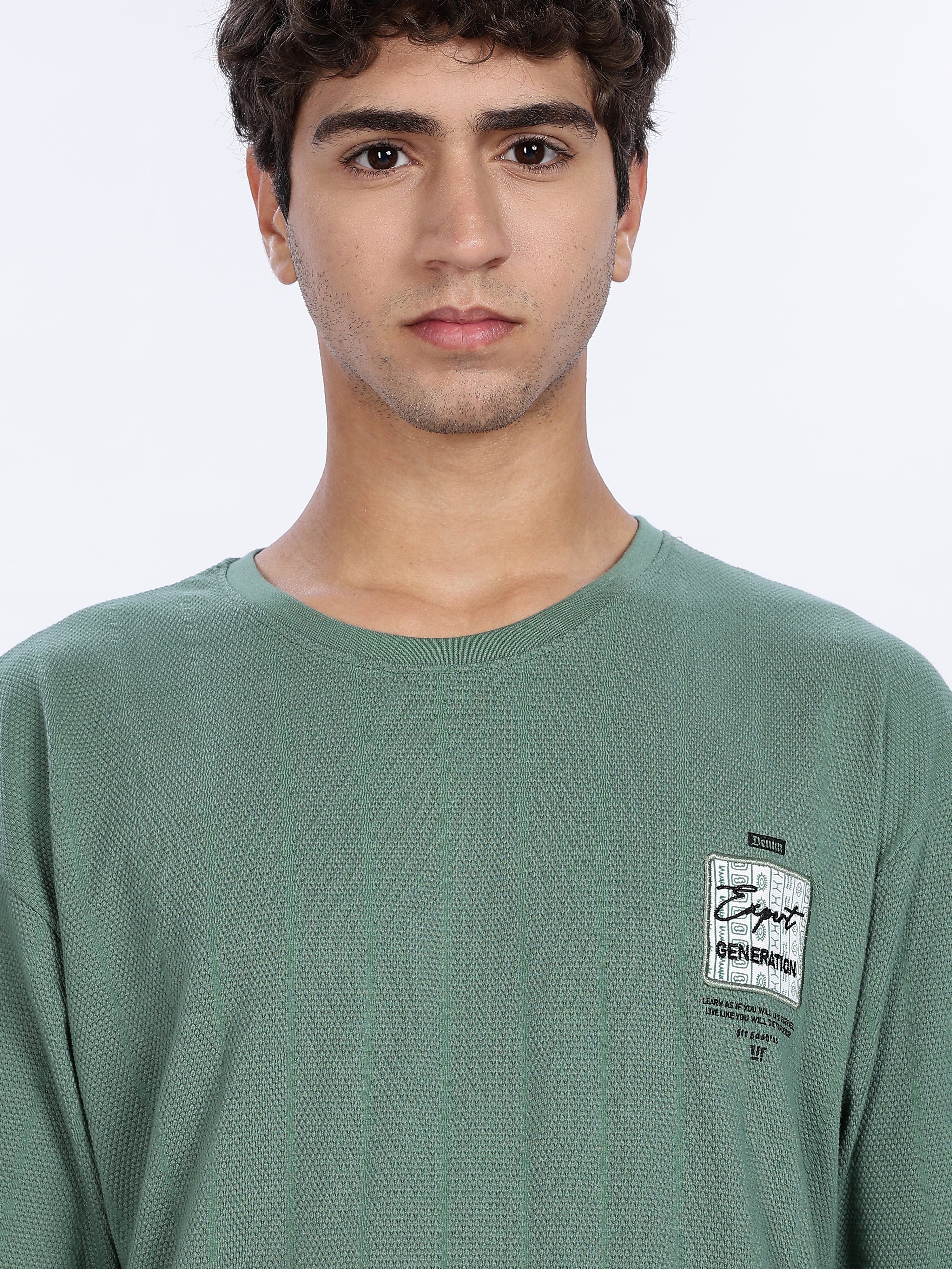 Men's Best Style Graphic Printed with Woven Stickers Drop Shoulder T-shirt