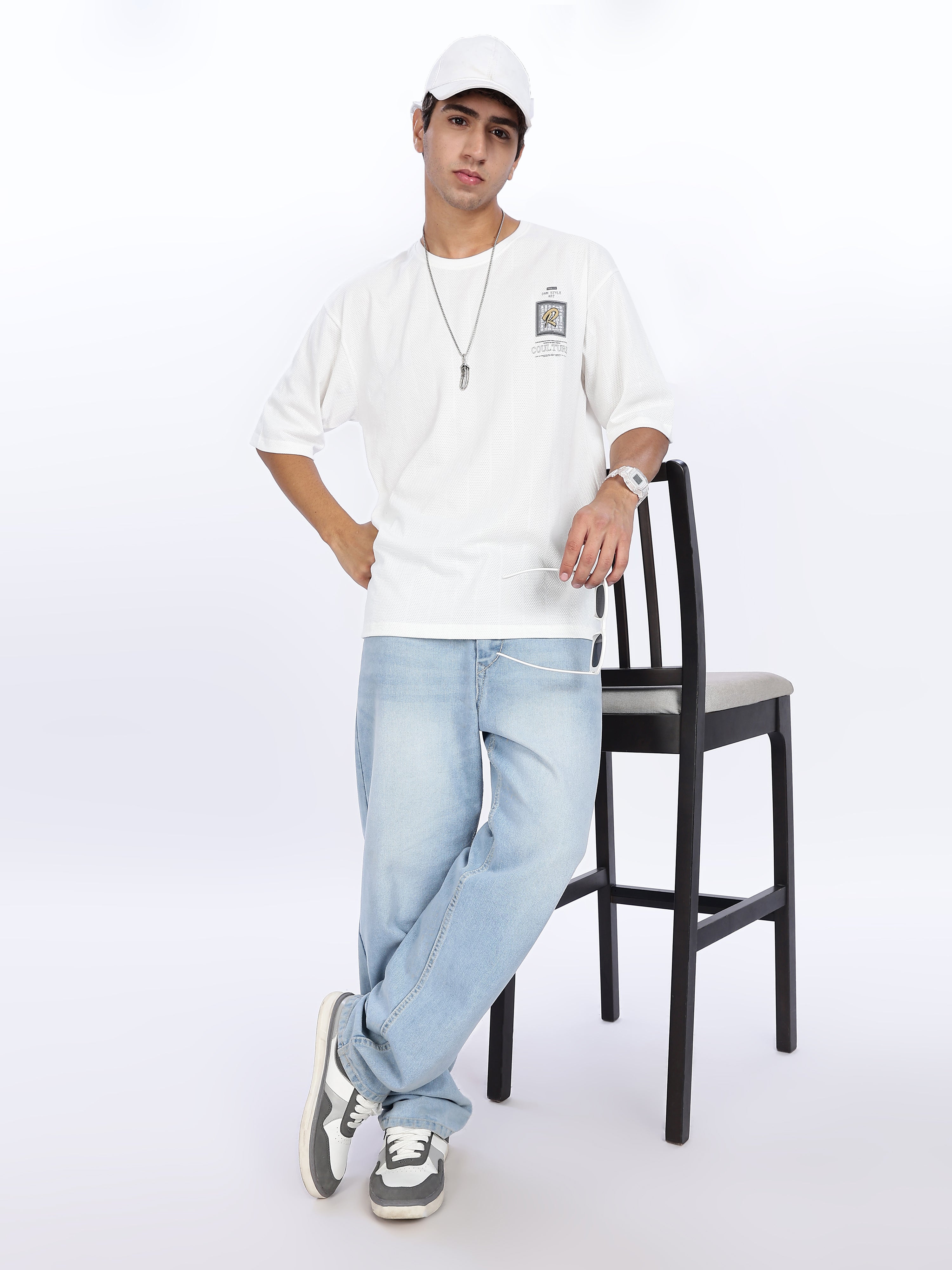 Men's Try Graphic Printed with Woven Stickers Drop Shoulder T-shirt